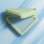 体温でとろけるリップケア。「プラダ リップ ジェリー」が登場