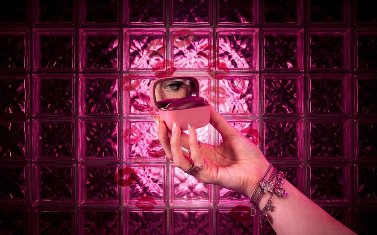 【10月9日発売】イヤホンみたい!? 超コンパクトな新商品「Womanizer Snap」を編集部がレビュー