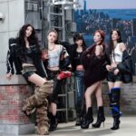 MEOVVが“規律の施設”を抜け出す。新曲「GO HARD」のMVが描く成長