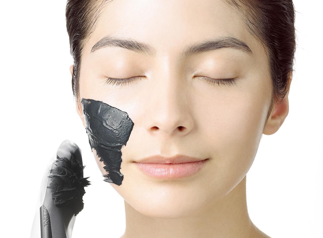 磁石で吸着する新感覚！マドンナが手掛けるMDNAがフェイスマスクを発売