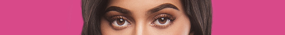 カイリー・ジェンナー、Kylie Jenner、カーダシアン家のお騒がせセレブライフ、収入