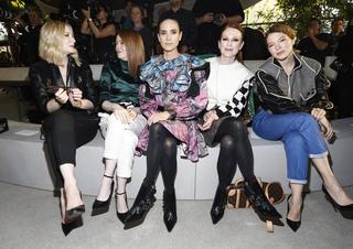 ケイト、エマ、ジェニファー・コネリー、ジュリアン、レア