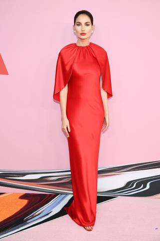 リリー・オルドリッジ：Brandon Maxwell