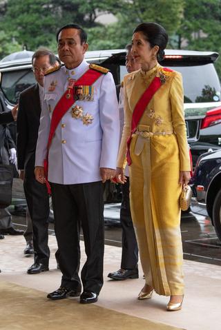 タイのプラユット・ジャンオーチャー首相とナラポーン・ジャンオーチャー首相夫人