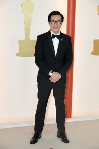 キー・ホイ・クァン：Giorgio Armani