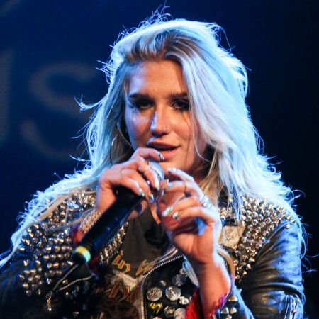 ケシャ kesha 裁判