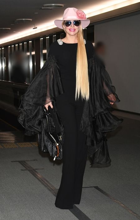 レディー・ガガ Lady Gaga  来日 成田空港 ホテル 来日1日目まとめ
