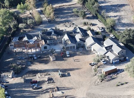 カニエ・ウェスト Kanye West インテリア 家具 自宅