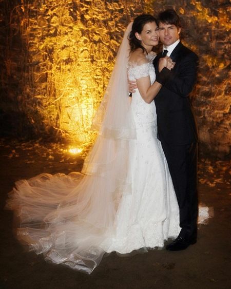 トム・クルーズ　ケイティ・ホームズ　結婚式　Tom Cruise Katie Holmes