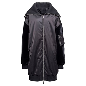 リアーナ Rihanna デザイン Fenty×Puma 大人気 アウター