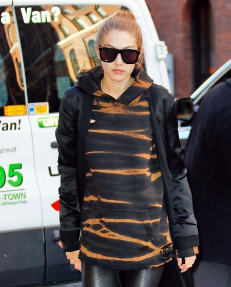ジジ・ハディッド Gigi Hadid デート スタイル ゼイン Zayn フーディー カジュアル Elwood エルウッド 7,400円