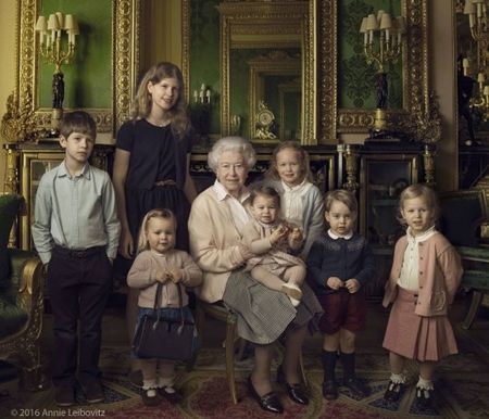 ジョージ王子 Prince George イギリス 2016年 総まとめ 総集編 一年を振り返る 総復習 ロイヤルファミリー イギリス王室 親戚 家族写真 誕生日 4月