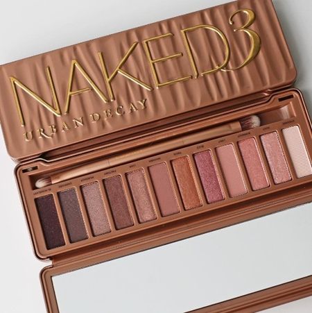 アーバンディケイ　Urban Decay　Naked Palette　ネイキッド・パレット　今年の検索ランキング　コスメ　セレーナ・ゴメス　ジャスミン・トゥークス　愛用　アイシャドウ