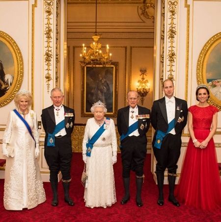 エリザベス女王　 Queen Elizabeth　イギリス　2016年　総まとめ　総集編　1年振り返り　バッキンガム宮殿　外交官　パーティ　12月