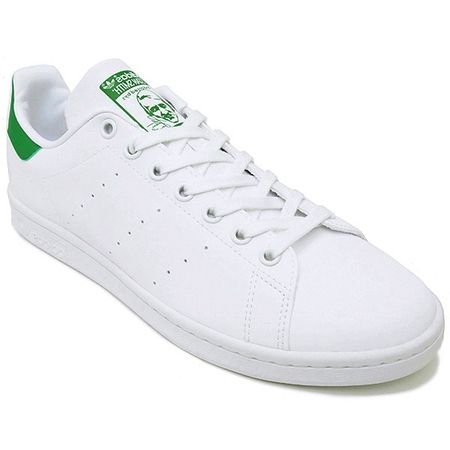 アディダス　Adidas　スタンスミス　 Stan Smith　海外セレブ　靴　スニーカー　カーリー・クロス　冬のコーディネート