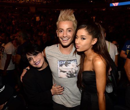 アリアナ・グランデ　Ariana Grande 　母　ジョアン　兄　フランキー　家族