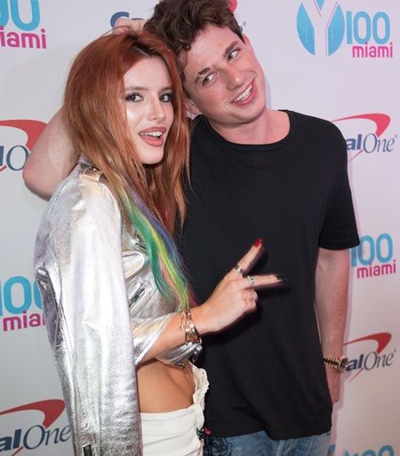 ベラ・ソーン　チャーリー・プース　Bella Thorne Charlie Puth