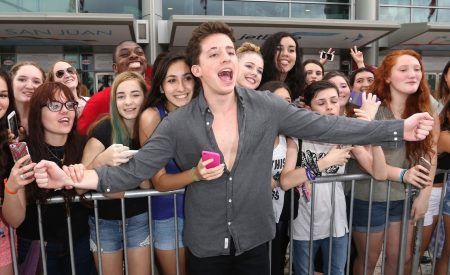チャーリー・プース　Charlie Puth