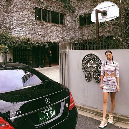 ベラ・ハディッド クロムハーツ Bella Hadid 東京オフィス