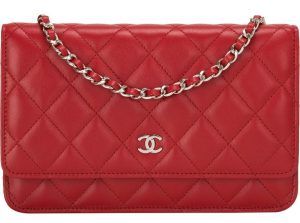 CHANEL（シャネル） チェーン付きクラシック・キルテッド・ウォレット　セレブ　愛用　財布　サイフ　