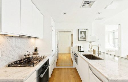 ジジ・ハディッド Gigi Hadid 自宅 キッチン