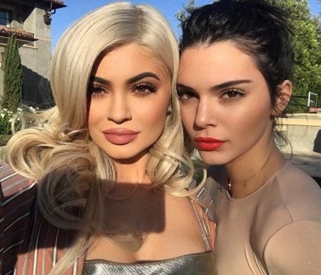 ケンダル・ジェナー　Kendall Jenner カイリー・ジェナー　Kylie Jenner