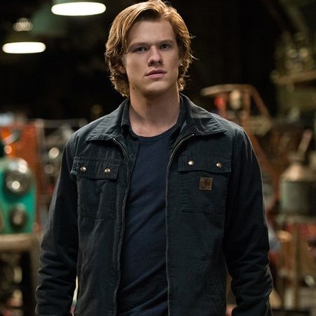 ルーカス・ティル Lucas Till