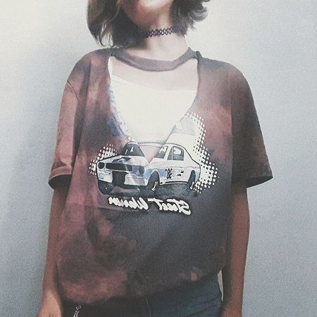 リメイクTシャツ　リップド