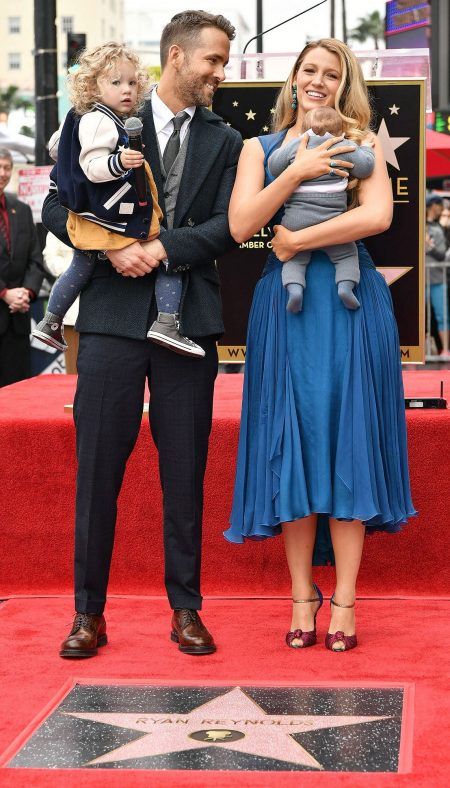 ライアン・レイノルズ　ブレイク・ライヴリー　ハリウッドの殿堂　Ryan Reynolds　Blake Lively　長女　次女　ジェームズ　