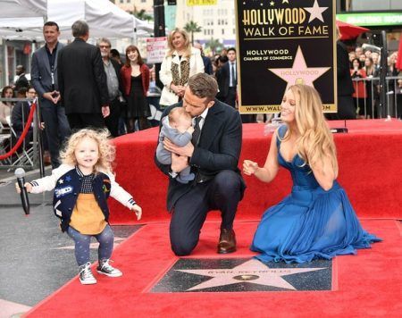 ライアン・レイノルズ　ブレイク・ライヴリー　ハリウッドの殿堂　Ryan Reynolds　Blake Lively　長女　次女　ジェームズ　