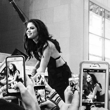 セレーナ・ゴメス Selena Gomez スマホ
