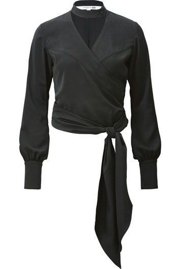 セレーナ・ゴメス　ユニクロ　Uniqlo　カリーヌ・ロワトフェルド　コレクション　カシュクールブラウス