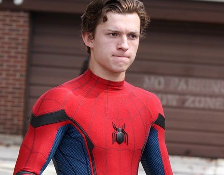 トム・ホランド tom holland