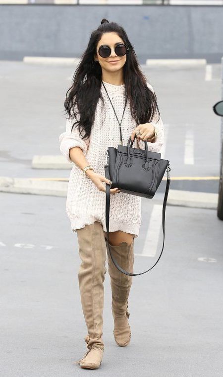 ヴァネッサ・ハジェンズ　ニット　Vanessa Hudgens 　セーター