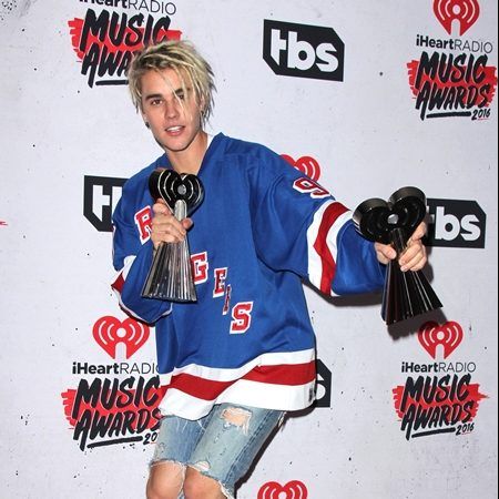 ジャスティン・ビーバー　Justin Bieber