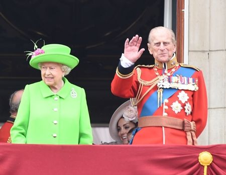 エリザベス女王　 Queen Elizabeth　イギリス　2016年　総まとめ　総集編　誕生日　90歳　パレード　デコバルーン　国民がお祝い　バッキンガム宮殿　ロイヤルファミリー　集合