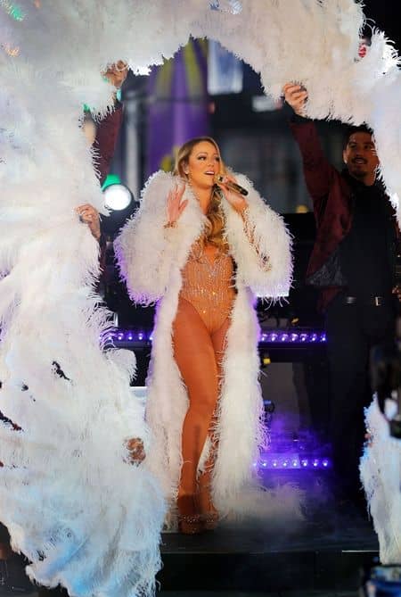マライア・キャリー　Mariah Carey　解雇　クリエイティヴ・ディレクター　ダンサー　振付師　ニューイヤーズイヴ　ライヴ　タイムズスクエア　NY