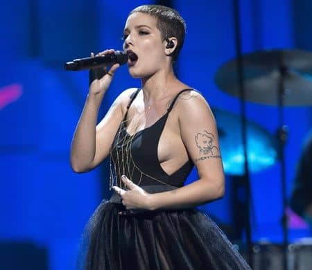 ホールジー　シンガー　Halsey Singer