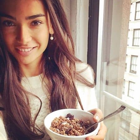 ヴィクシーショーモデル ケリー・ゲイル マキベリーボウル