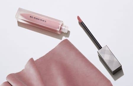 アイリス・ロウ Iris Law バーバリー Burberry リップ マット 14色 バーバリー・リキッド・リップベルベット Burberry Liquid Lip Velvet 新コスメ 最新