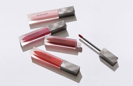 アイリス・ロウ Iris Law バーバリー Burberry リップ マット 14色 バーバリー・リキッド・リップベルベット Burberry Liquid Lip Velvet 新コスメ 最新