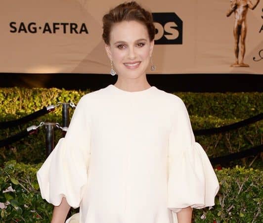 ナタリー・ポートマン SAGアワード　メイク　シリコンスポンジ使用