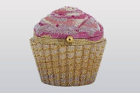 Judith Leiber　ジュディス·リーバー　クラッチバッグ　バッグ　可愛い　セレブ愛用　海外　レッドカーペット　おすすめ　パフェ　カップケーキ　形