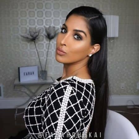 ファラ・デュカイ　Farah Dhukai　美容ブロガー　インスタ　人気　唇　大きくする　ワサビ　驚きの方法　きれい　海外　トレンド