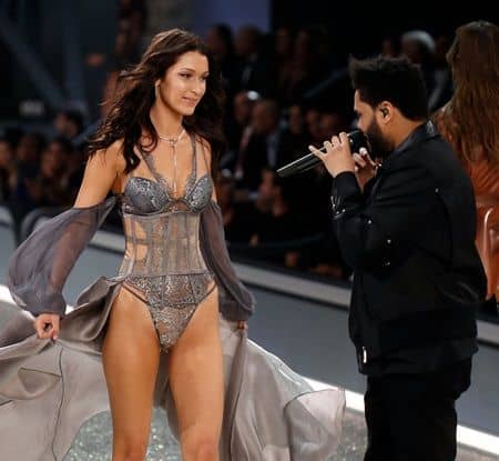 ヴィクトリアズ・シークレット ショー ベラ・ハディッド ザ・ウィークエンド Bella Hadid The Weeknd ex couple Victoria's Secret Show