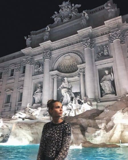 ジョセフィン・スクライヴァー　Josephine Skriver　2017　年末年始　イタリア