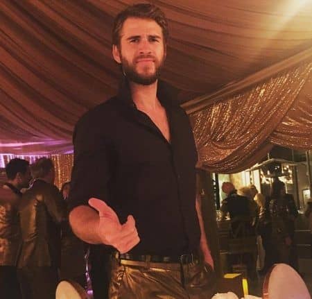 マイリー・サイラス　Miley Cyrus 　2017　年末年始　休暇　リアム・ヘムズワース　Liam Hemsworth
