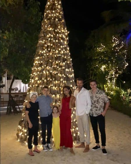 ヴィクトリア・ベッカム　Victoria Beckham　デイビッド・ベッカム　David Beckham　ブルックリン・ベッカム　クルズ・ベッカム　ハーパー・ベッカム　ロメオ・ベッカム　ベッカム家　2017　年末年始