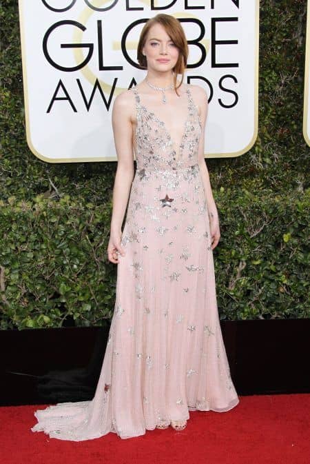 エマ・ストーン　Emma Stone ゴールデン・グローブ賞　ドレス　レッドカーペット