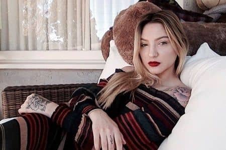 ジュリア・マイケルズ　Julia Michaels